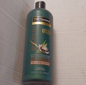 4/$40 New TRESemmé Nourish & Replenish Botanique Shampoo - 739 mL Bottle